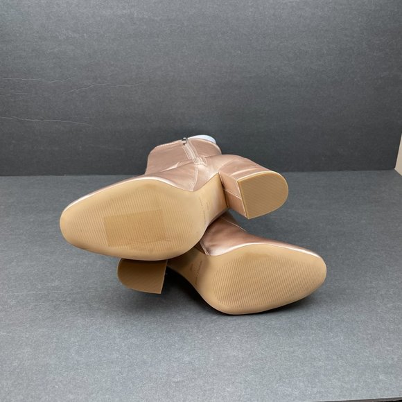 NWB KENDALL + KYLIE Women's Hailey Ankle Boots - Picture 6 of 13